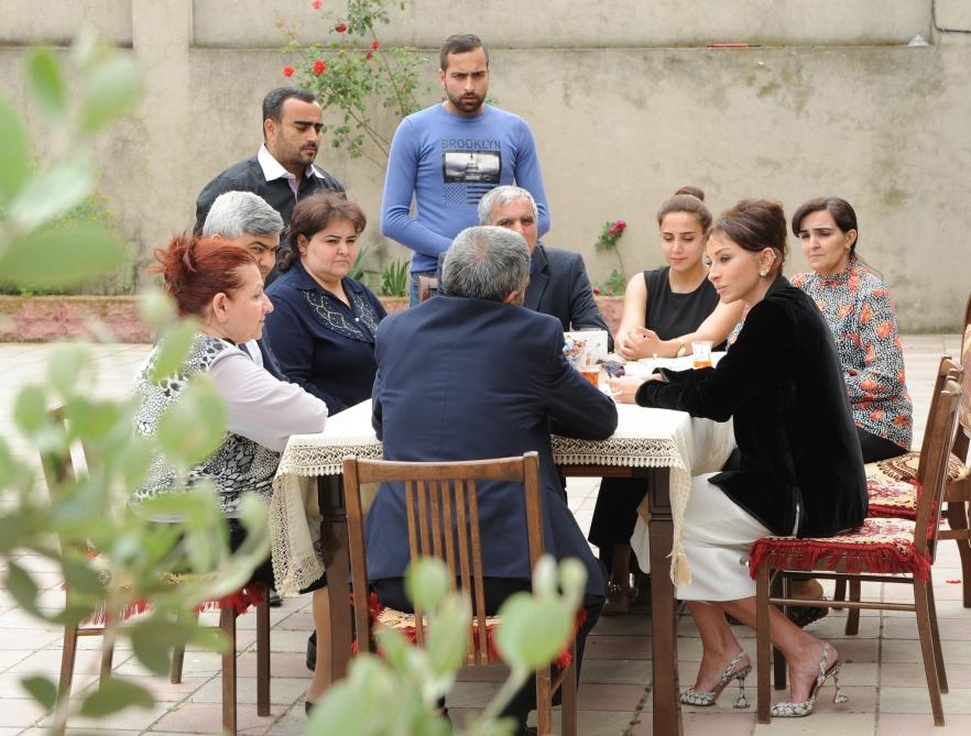 Azərbaycanın Birinci vitse-prezidenti Mehriban Əliyeva Bakının Kürdəxanı qəsəbəsində olub (FOTO)