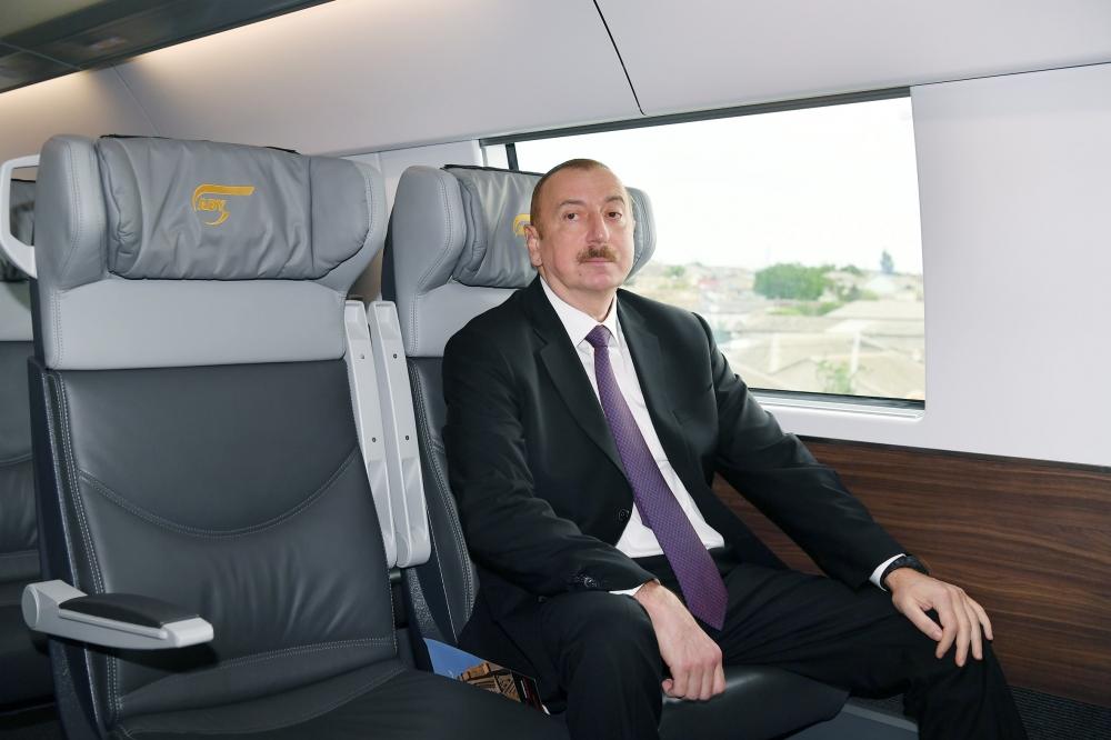 Prezident İlham Əliyev Sabunçu dəmir yolu vağzalı kompleksinin açılışında iştirak edib (YENİLƏNİB) (FOTO)
