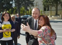 Prezident İlham Əliyev və birinci xanım Mehriban Əliyeva Təzəpir məscidinin qarşısındakı bağın və Füzuli küçəsi boyunca salınmış Mərkəzi Parkın açılışında iştirak ediblər (YENİLƏNİB) (FOTO)