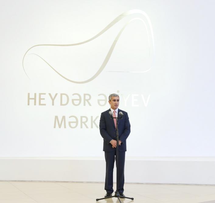 Heydər Əliyev Fondunun vitse-prezidenti Leyla Əliyeva dünya şöhrətli rəssam Zurab Seretelinin sərgisinin açılış mərasimində iştirak edib (FOTO)