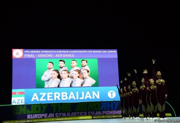 Azərbaycan gimnastları və azarkeşlərindən möhtəşəm himn ifası (VİDEO)