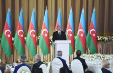 Prezident İlham Əliyev və birinci xanım Mehriban Əliyeva 28 May – Respublika Günü münasibətilə keçirilən rəsmi qəbulda iştirak ediblər (YENİLƏNİB) (FOTO)