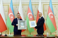 Azərbaycan və Polşa prezidentləri mətbuata bəyanatlarla çıxış ediblər (YENİLƏNİB) (FOTO)