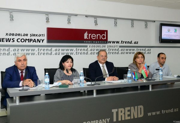 Azərbaycanda milli azlıqların hüquqlarının müdafiəsi və adətlərinin qorunması nümunəsində multikulturalizm modeli müzakirə olunub (FOTO)