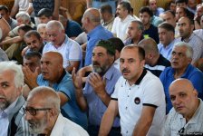 Ramazan bayramı münasibətilə Təzə Pir məscidində bayram namazı qılınıb (FOTO)