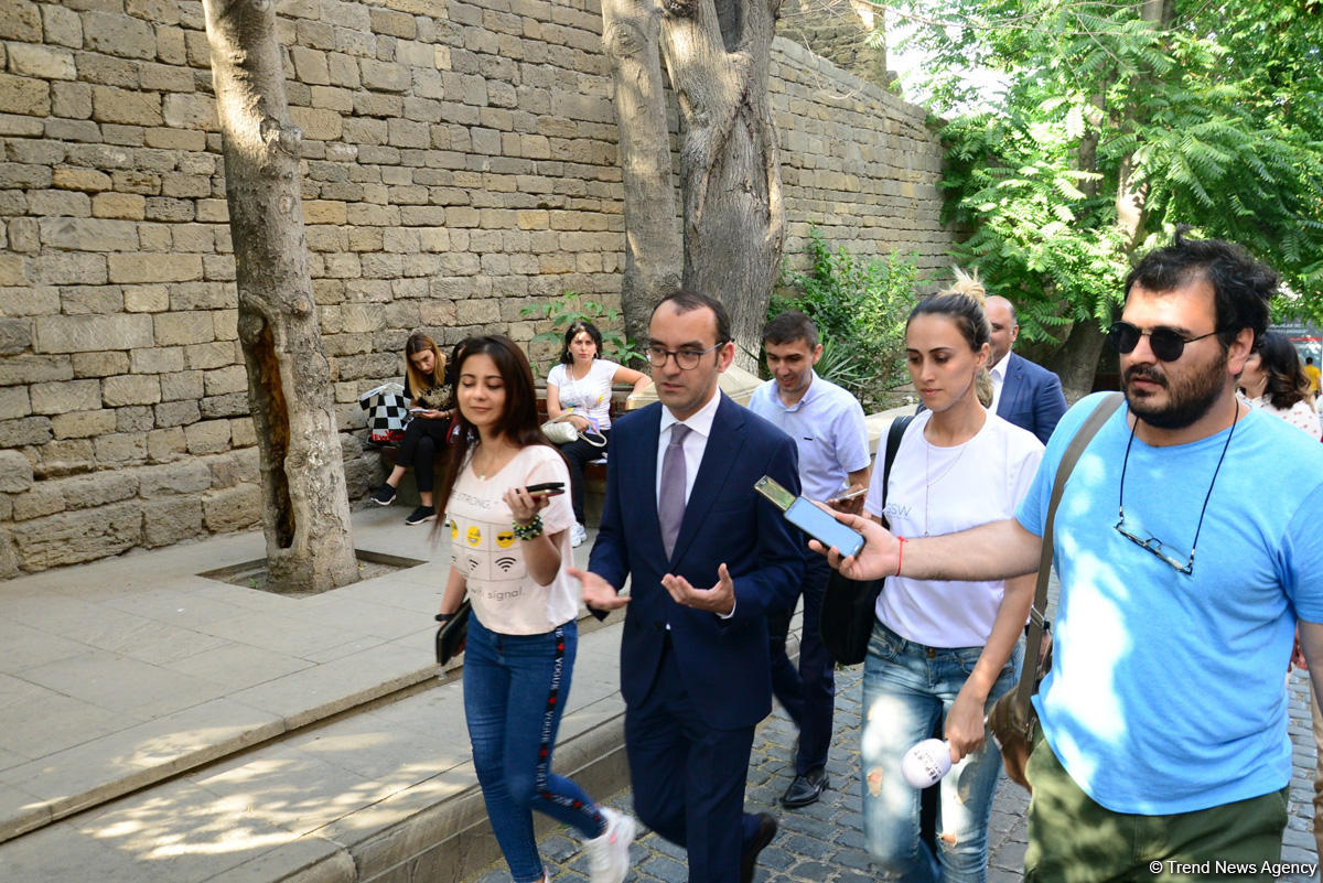 Sədr İçərişəhərdəki yeraltı yollar barədə: İstifadə etmək mümkün deyil (FOTO)