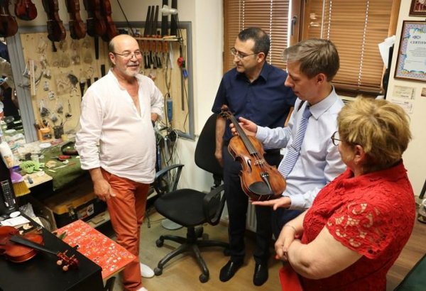 Qarayev adına Mərkəzi İncəsənət məktəbində əməkdaşlıq görüşü keçirilib (FOTO)