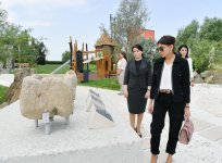 Prezident İlham Əliyev və birinci xanım Mehriban Əliyeva “Yanardağ” qoruğunun açılışında iştirak ediblər (YENİLƏNİB) (FOTO)