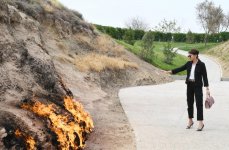 Prezident İlham Əliyev və birinci xanım Mehriban Əliyeva “Yanardağ” qoruğunun açılışında iştirak ediblər (YENİLƏNİB) (FOTO)