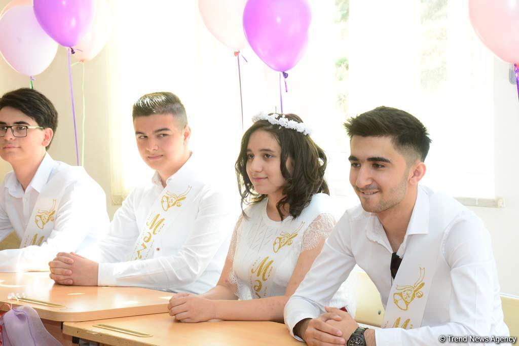 "Son zəng"i çalınanlar (FOTOSESSİYA)