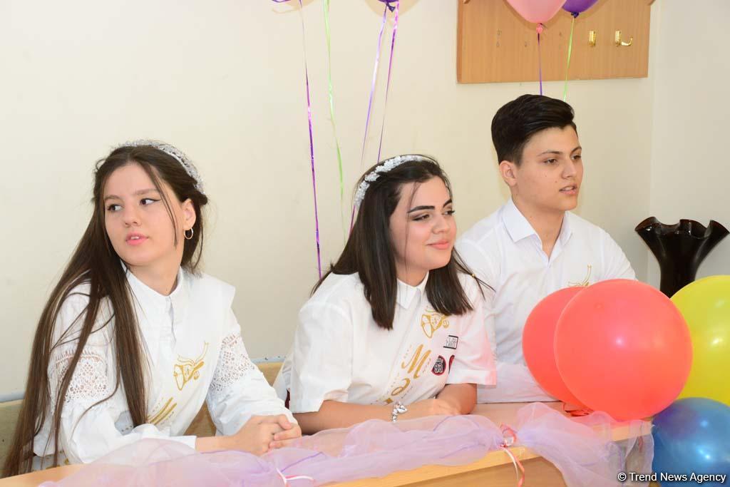 "Son zəng"i çalınanlar (FOTOSESSİYA)