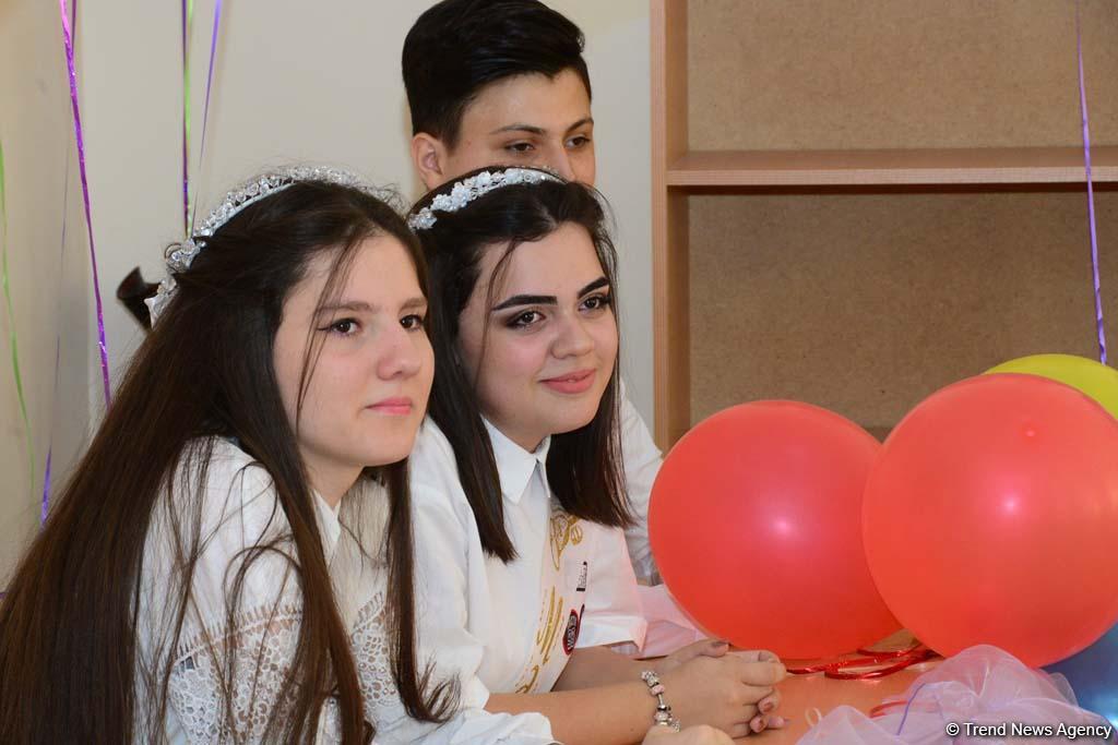 "Son zəng"i çalınanlar (FOTOSESSİYA)