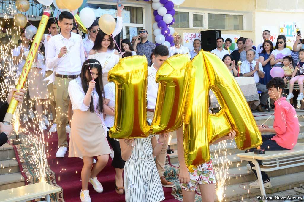 "Son zəng"i çalınanlar (FOTOSESSİYA)