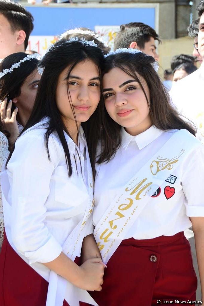 "Son zəng"i çalınanlar (FOTOSESSİYA)
