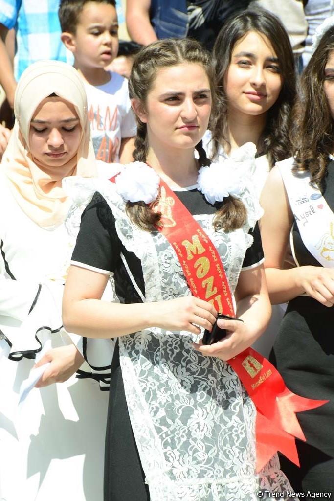 "Son zəng"i çalınanlar (FOTOSESSİYA)