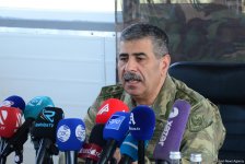 Müdafiə naziri yeni təlim mərkəzinin açılışında iştirak edib (FOTO)