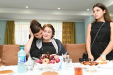Birinci vitse-prezident Mehriban Əliyeva görkəmli alim Şirməmməd Hüseynovun hüzr mərasimində iştirak edib (FOTO)