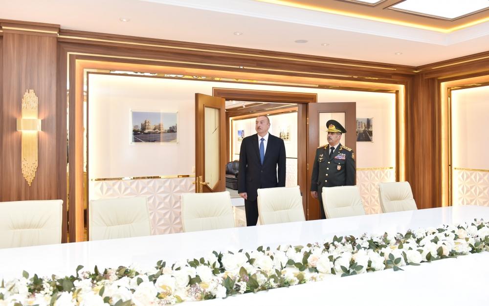 Prezident İlham Əliyev Cəmşid Naxçıvanski adına Hərbi Liseydə yenidənqurma işlərindən sonra yaradılan şəraitlə tanış olub (FOTO) (YENİLƏNİB)