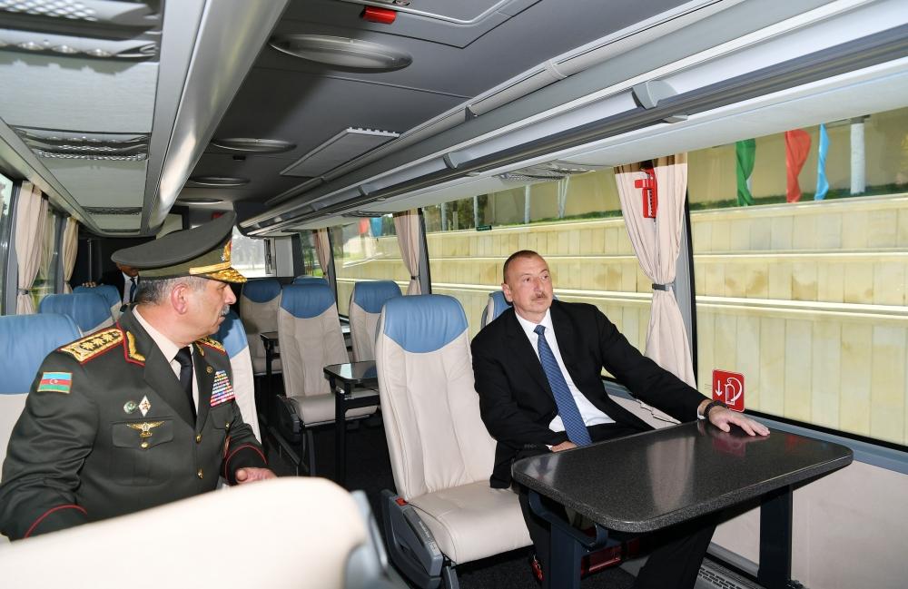 Prezident İlham Əliyev Cəmşid Naxçıvanski adına Hərbi Liseydə yenidənqurma işlərindən sonra yaradılan şəraitlə tanış olub (FOTO) (YENİLƏNİB)
