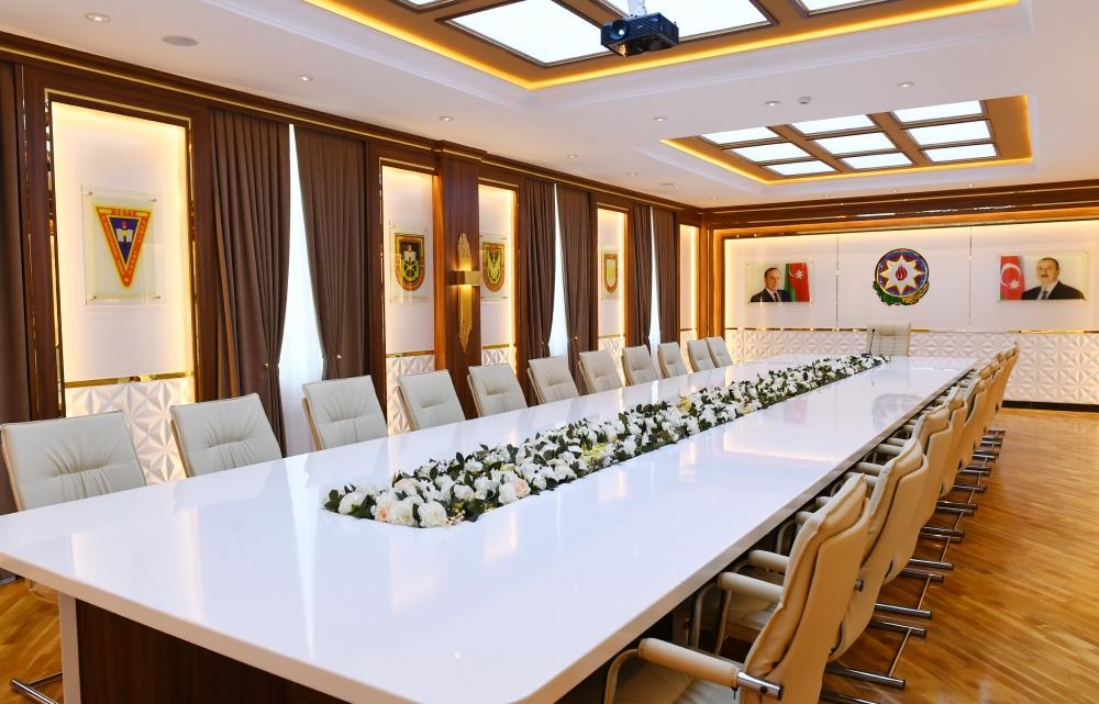 Prezident İlham Əliyev Cəmşid Naxçıvanski adına Hərbi Liseydə yenidənqurma işlərindən sonra yaradılan şəraitlə tanış olub (FOTO) (YENİLƏNİB)