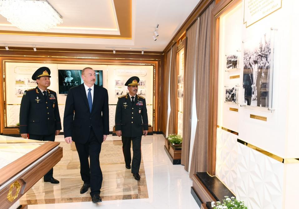 Prezident İlham Əliyev Cəmşid Naxçıvanski adına Hərbi Liseydə yenidənqurma işlərindən sonra yaradılan şəraitlə tanış olub (FOTO) (YENİLƏNİB)