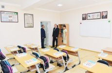 Prezident İlham Əliyev və birinci xanım Mehriban Əliyeva Pirallahıda məcburi köçkünlər üçün salınan yeni yaşayış kompleksinin açılışında iştirak ediblər (FOTO) (YENİLƏNİB-2)