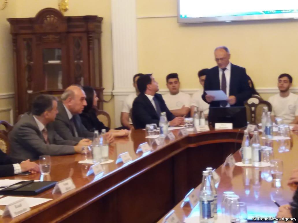 Prezident Kitabxanasının “Azərbaycan diplomatiyası” adlı elektron resursu istifadəçilərə təqdim edilib (FOTO)