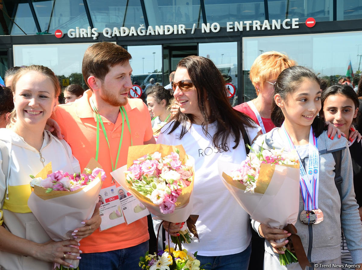 Moskvada bədii gimnastika üzrə dünya çempionatında 2 medal - Azərbaycan gimnastlarının qarşılanması (FOTO)