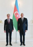 Prezident İlham Əliyev bir sıra ölkələrin Azərbaycanda yeni təyin olunmuş səfirlərinin etimadnamələrini qəbul edib (YENİLƏNİB 2) (FOTO)