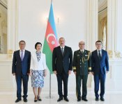 Prezident İlham Əliyev bir sıra ölkələrin Azərbaycanda yeni təyin olunmuş səfirlərinin etimadnamələrini qəbul edib (YENİLƏNİB 2) (FOTO)