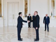 Prezident İlham Əliyev bir sıra ölkələrin Azərbaycanda yeni təyin olunmuş səfirlərinin etimadnamələrini qəbul edib (YENİLƏNİB 2) (FOTO)