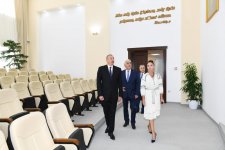 Prezident İlham Əliyev və birinci xanım Mehriban Əliyeva Pirallahı Rayon İcra Hakimiyyətinin yeni inzibati binasının açılışında iştirak ediblər (FOTO) (YENİLƏNİB)