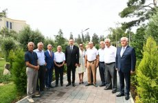 Prezident İlham Əliyev və birinci xanım Mehriban Əliyeva Pirallahı rayonunda “Mirvari” Park Kompleksinin açılışında iştirak ediblər (FOTO)  (YENİLƏNİB 2)