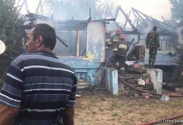 Masallıda YANĞIN - Təqaüddə olan müəllim öldü (FOTO/VİDEO)