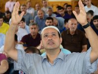 Azərbaycan məscidlərində bayram namazı qılınıb (FOTO)