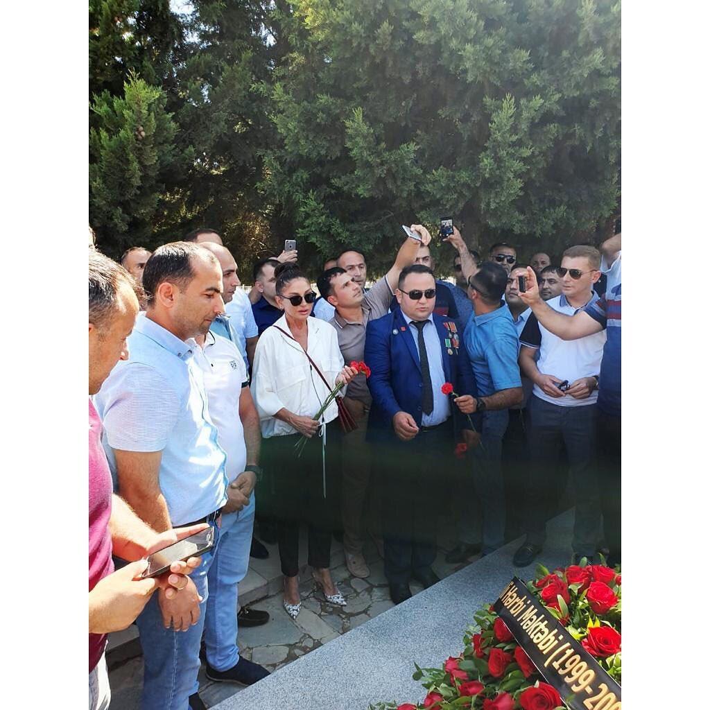 Birinci vitse-prezident Mehriban Əliyeva: Azərbaycanın layiqli övladları, əsgər və zabitləri ilə fəxr edirəm (FOTO/VİDEO)