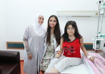 Heydər Əliyev Fondunun vitse-prezidenti Leyla Əliyeva Fondun layihələri çərçivəsində Bakının bir sıra tibb müəssisələrində olub (FOTO)
