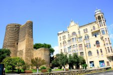 Bakının sirli qalası (FOTOREPORTAJ)