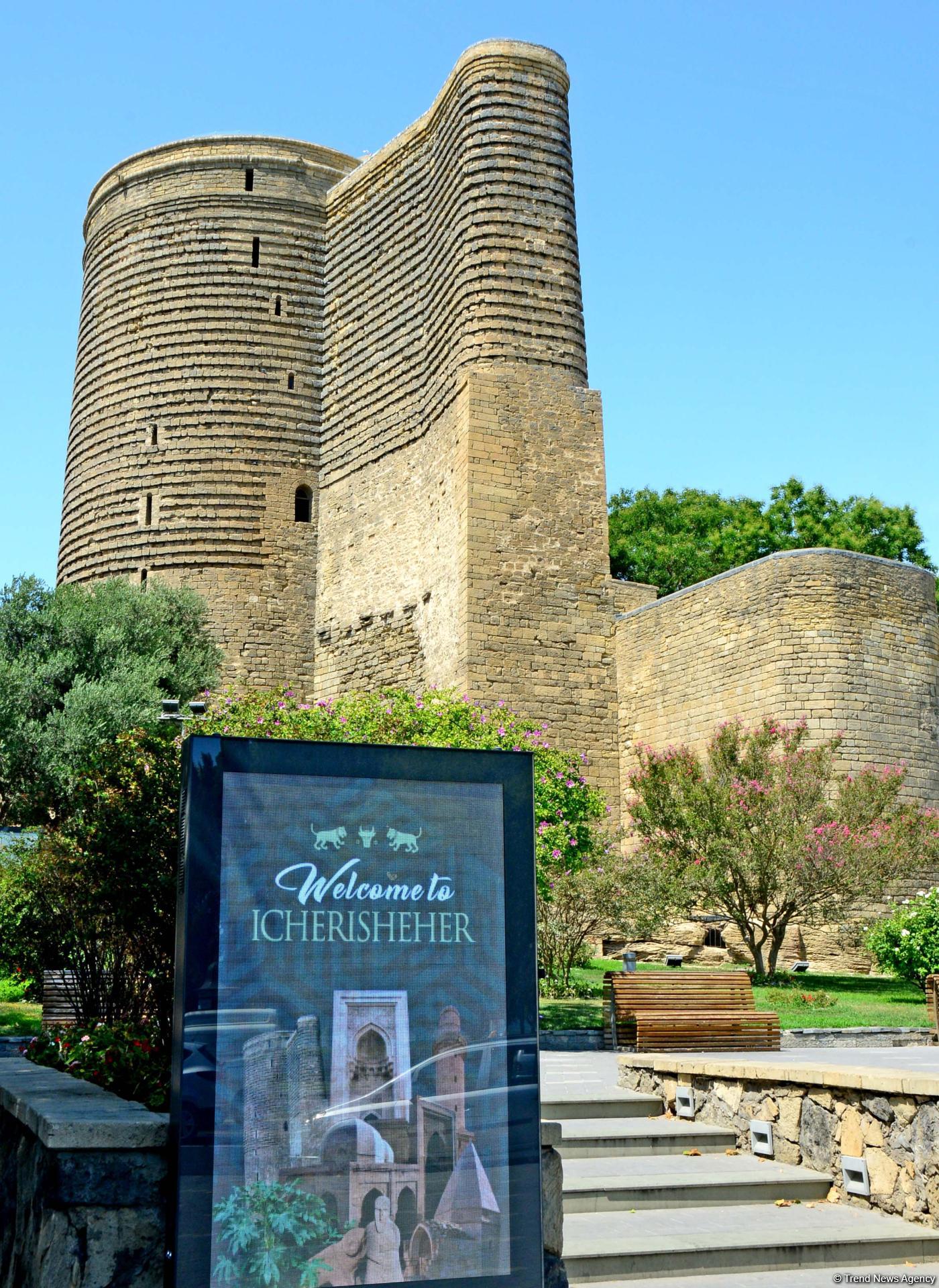 Bakının sirli qalası (FOTOREPORTAJ)