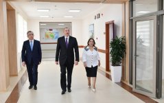 Prezident İlham Əliyev Suraxanı rayonundakı 101 nömrəli məktəbin əsaslı təmir və yenidənqurmadan sonrakı vəziyyəti ilə tanış olub (YENİLƏNİB) (FOTO)
