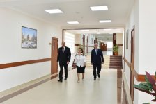 Prezident İlham Əliyev Suraxanı rayonundakı 101 nömrəli məktəbin əsaslı təmir və yenidənqurmadan sonrakı vəziyyəti ilə tanış olub (YENİLƏNİB) (FOTO)