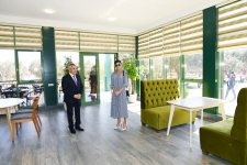 Birinci vitse-prezident Mehriban Əliyeva Kürdəxanıda yeni yaradılan istirahət parkı ilə tanış olub (FOTO) (YENİLƏNİB)