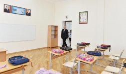 Prezident İlham Əliyev Suraxanı rayonunda əsaslı şəkildə yenidən qurulan 208 nömrəli məktəbdə yaradılan şəraitlə tanış olub (FOTO) (YENİLƏNİB)