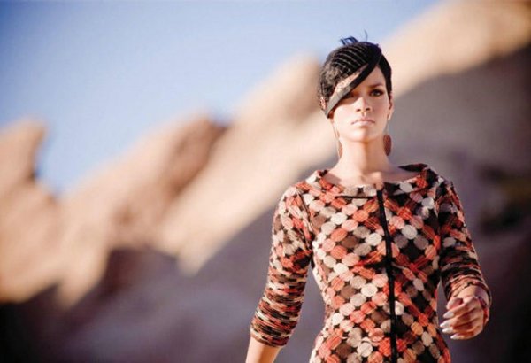 Dünyaşöhrətli müğənni silahlı hücuma məruz qalıb