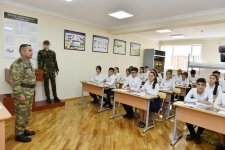 Prezident İlham Əliyev və birinci xanım Mehriban Əliyeva Binəqədi rayonundakı 300 nömrəli məktəbin yeni tədris kompleksinin açılışında iştirak ediblər (YENİLƏNİB)