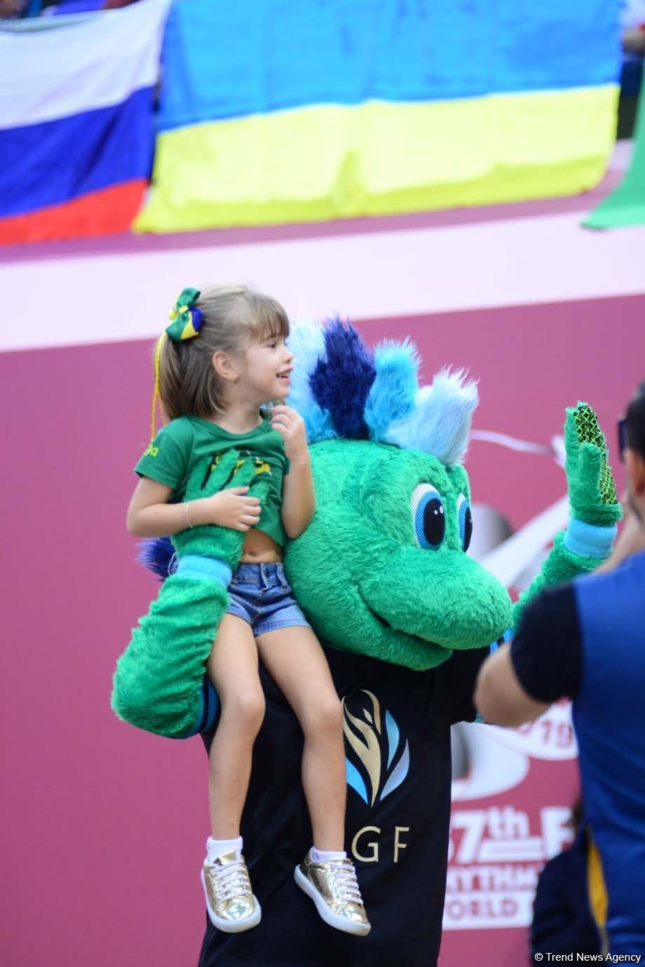 Bakıda bədii gimnastika üzrə dünya çempionatının finalı başlayıb (FOTO)