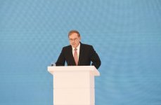 Prezident İlham Əliyev “Əsrin müqaviləsi”nin 25 illiyi və Neftçilər Günü münasibətilə keçirilən mərasimdə iştirak edib (YENİLƏNİB-6) (FOTO)