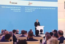 Prezident İlham Əliyev “Əsrin müqaviləsi”nin 25 illiyi və Neftçilər Günü münasibətilə keçirilən mərasimdə iştirak edib (YENİLƏNİB-6) (FOTO)