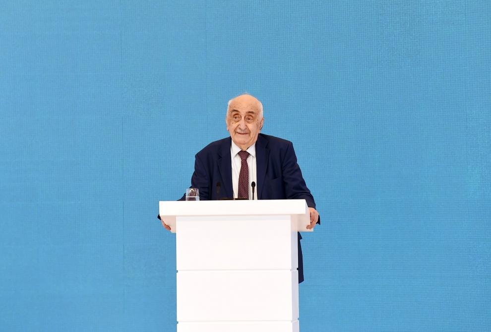 Prezident İlham Əliyev “Əsrin müqaviləsi”nin 25 illiyi və Neftçilər Günü münasibətilə keçirilən mərasimdə iştirak edib (YENİLƏNİB-6) (FOTO)