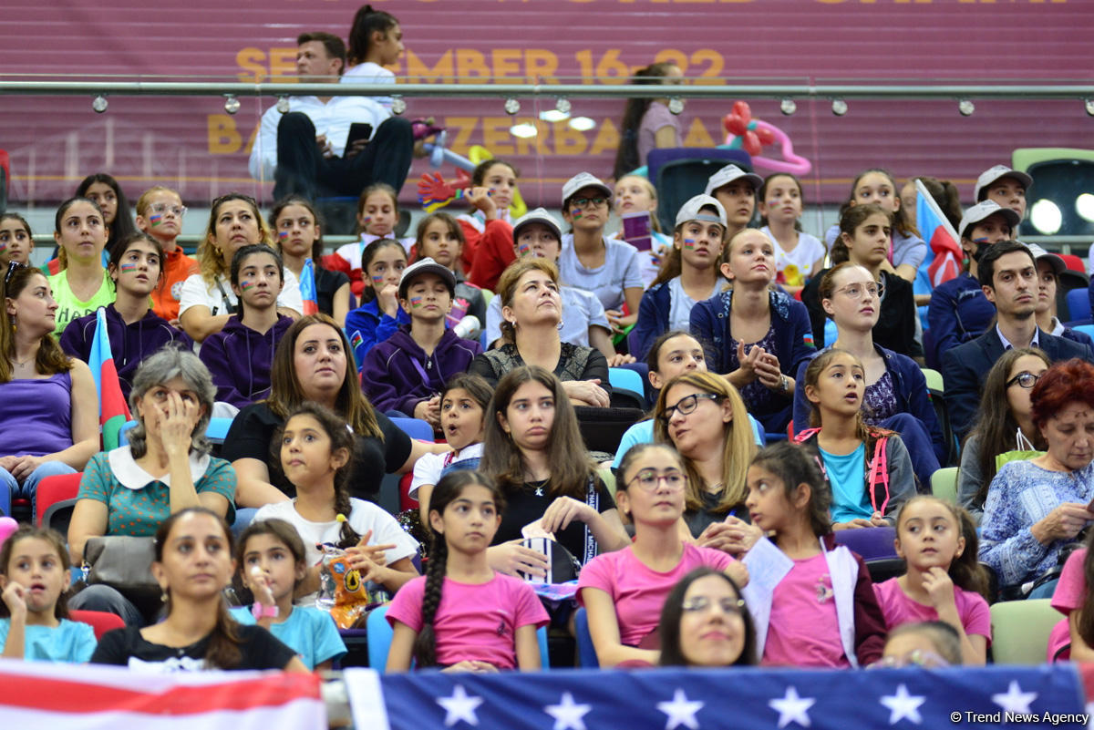Bədii gimnastika üzrə 37-ci dünya çempionatının 5-ci günü start götürüb (FOTO)